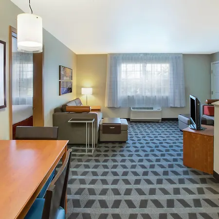 Towneplace Suites By Marriott Detroit Livonia-2