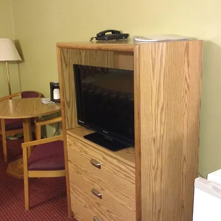 Super 8 By Wyndham Red Wing-3