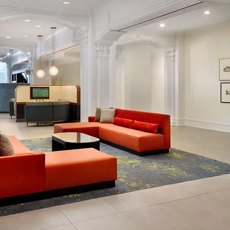 Courtyard By Marriott New Orleans French Quarter/Iberville-3