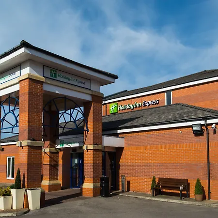 Holiday Inn Express Manchester East By Ihg-2