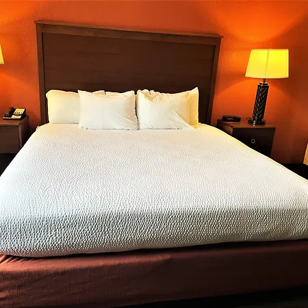 Quality Inn Petoskey-2