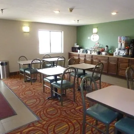 Super 8 By Wyndham Rock Springs-3