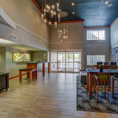 Holiday Inn Milwaukee Airport By Ihg-2
