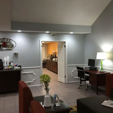 Super 8 By Wyndham Alexander City-3