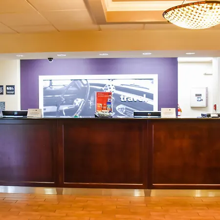 Hampton Inn Perry-3