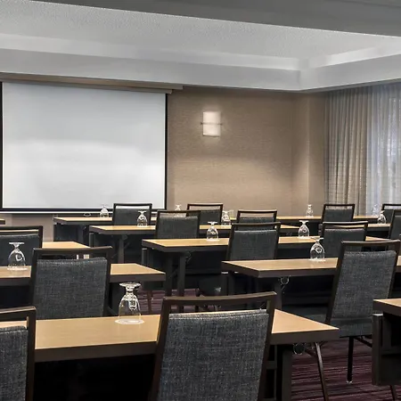 Courtyard By Marriott Jersey City Newport-2