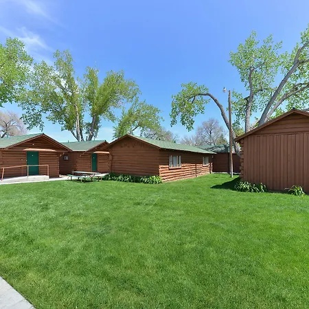 Buffalo Bill Cabin Village-2