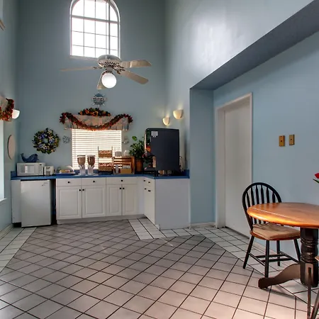 Key West Inn - Clanton-3