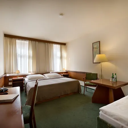 Three Crowns Hotel-3
