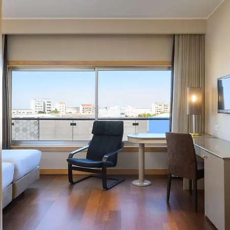 Tryp By Wyndham Porto Expo Hotel-3