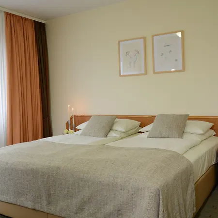 Hotel Residenz Oberhausen-3
