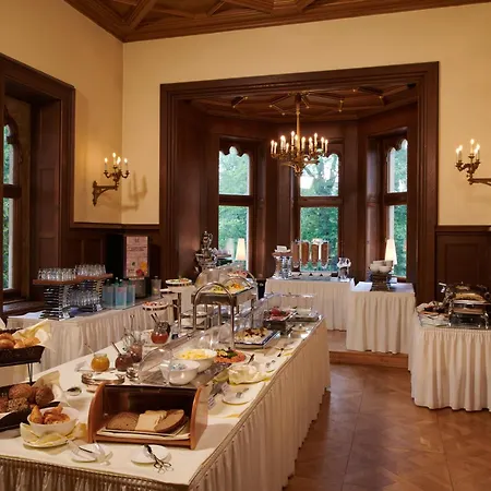 Hotel Schloss Eckberg-2