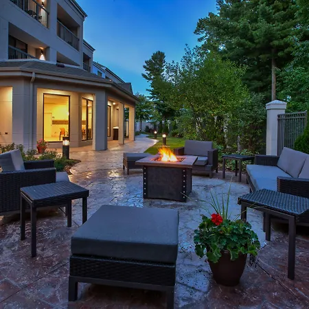 Courtyard By Marriott Traverse City-2