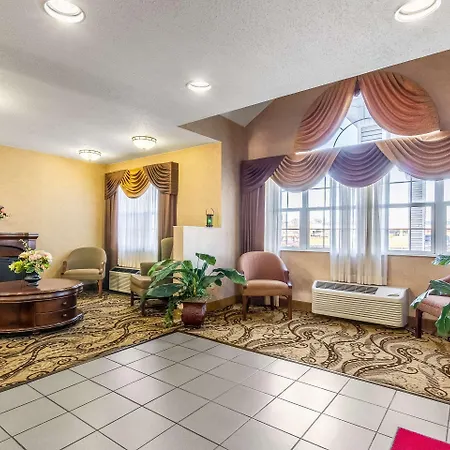 Econo Lodge Inn & Suites Evansville East-3