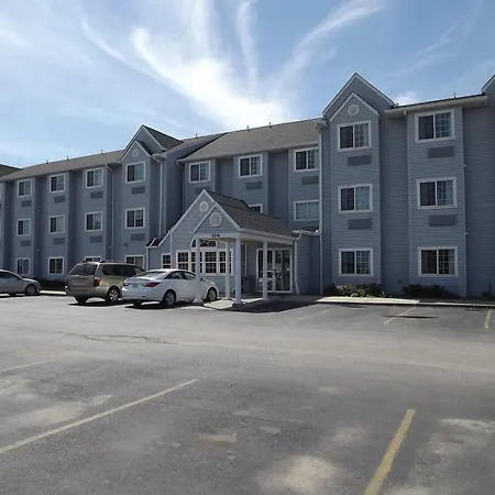 Microtel Inn And Suites - Ames-2