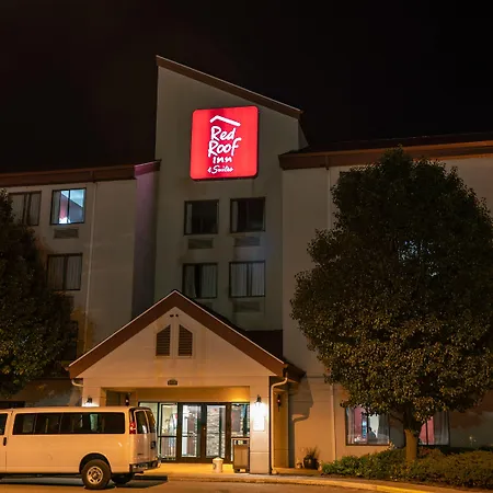 Red Roof Inn & Suites Indianapolis Airport-2