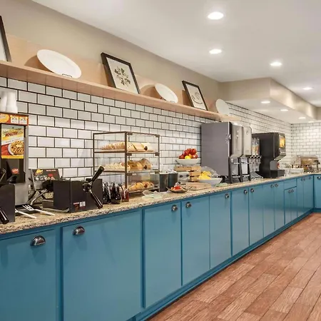 Country Inn & Suites By Radisson, Ames, Ia-3