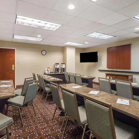 Hampton Inn Terre Haute-2