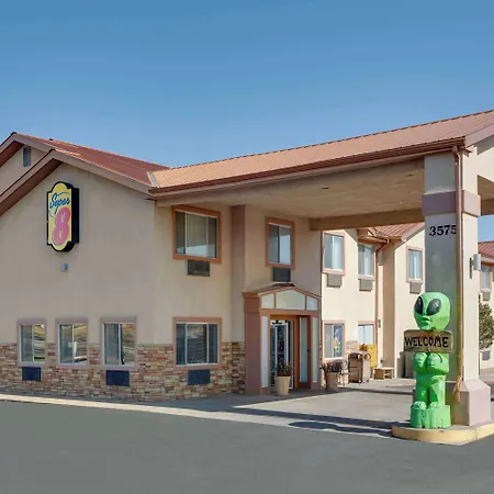 Super 8 By Wyndham Roswell-3
