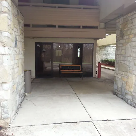 Americas Best Value Inn & Suites Monroe-3