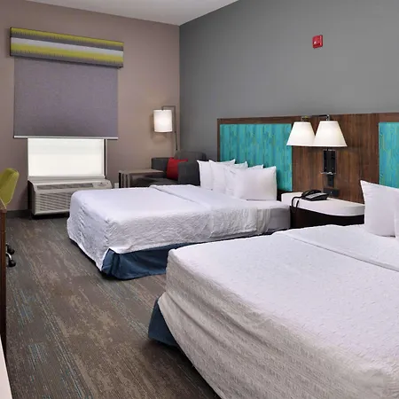 Hampton Inn Laplace-2