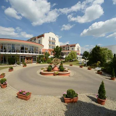 The Monarch Hotel-2