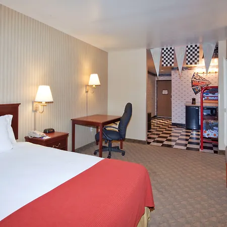 Holiday Inn Express Hotel And Suites - Henderson By Ihg-2