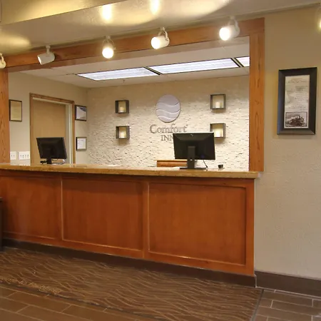 Comfort Inn Richfield I-70-3