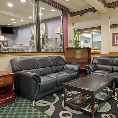 Days Inn By Wyndham Laramie-2