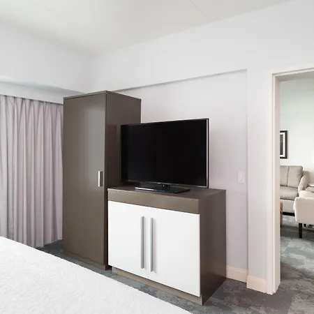 Hampton Inn Philadelphia Center City-Convention Center-3