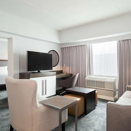 Hampton Inn Philadelphia Center City-Convention Center-2
