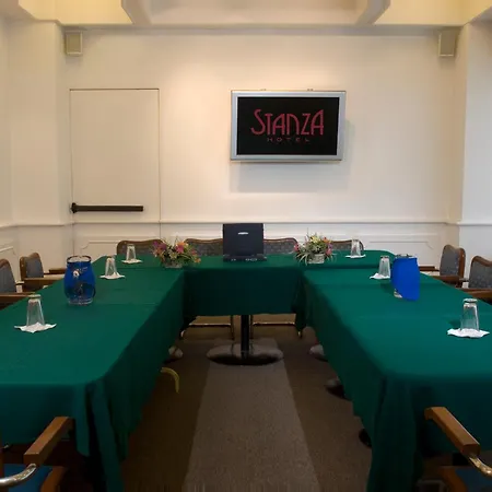 Stanza Hotel-2