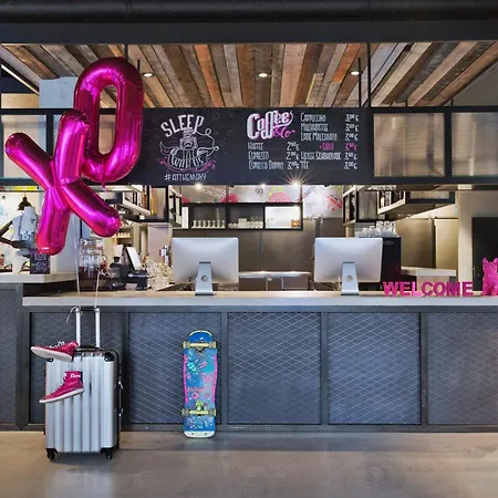 MOXY Berlin Humboldthain Park-3