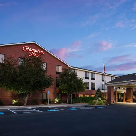Hampton Inn Medford-2