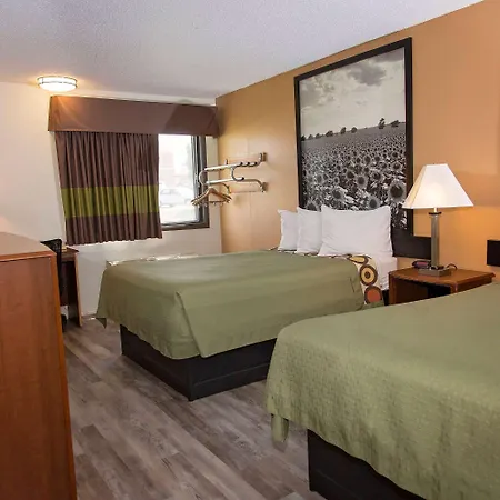 Super 8 By Wyndham Concordia-2