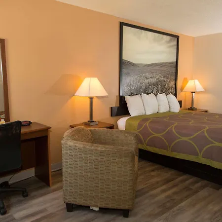 Super 8 By Wyndham Concordia-2