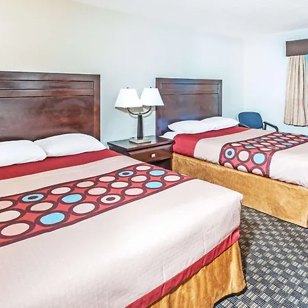 Super 8 By Wyndham Calgary/Airport-3