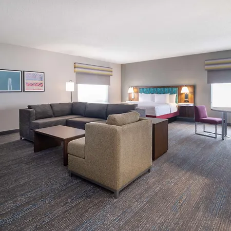 Hampton Inn Deerfield Beach-3