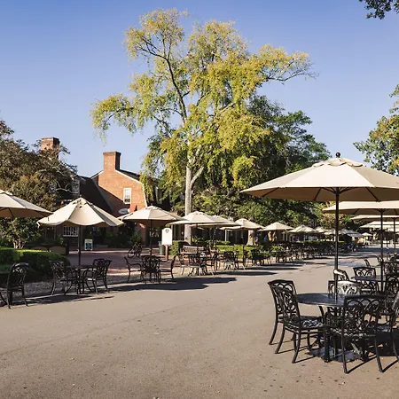 Williamsburg Woodlands Hotel & Suites, An Official Colonial Williamsburg Hotel-2
