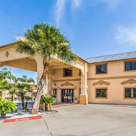 Econo Lodge Inn & Suites Corpus Christi-3