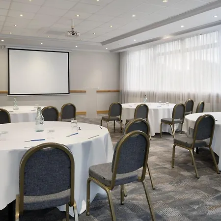Delta Hotels By Marriott Edinburgh-3