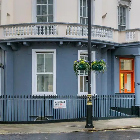 Oyo Townhouse New England, London Victoria-2