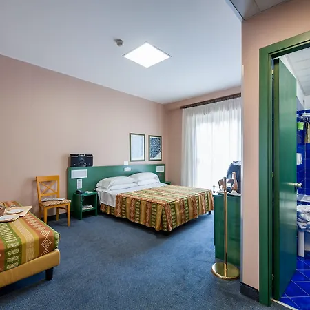 Best Western Hotel Mediterraneo-3