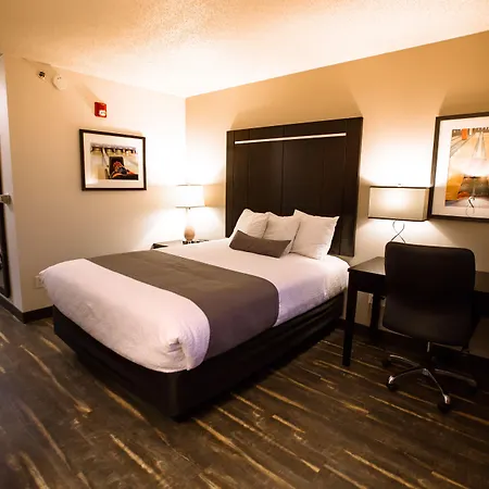 Ten Pin Inn & Suites-3