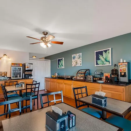 Surestay Plus Hotel By Best Western Berkeley Springs-2