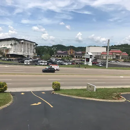 Smoky View Inn-2