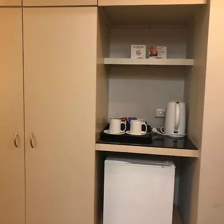 Quality Hotel Ambassador Perth-3