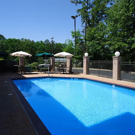 Wingate By Wyndham Little Rock-3