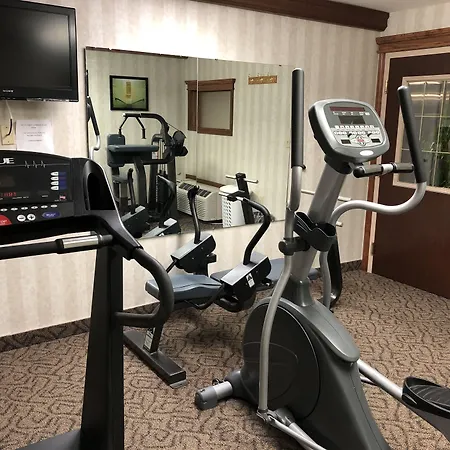 Ramada By Wyndham Saginaw Hotel & Suites-3