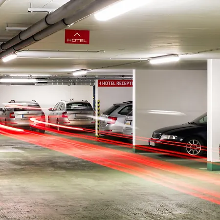Amedia Express Prague, Trademark Collection By Wyndham-2